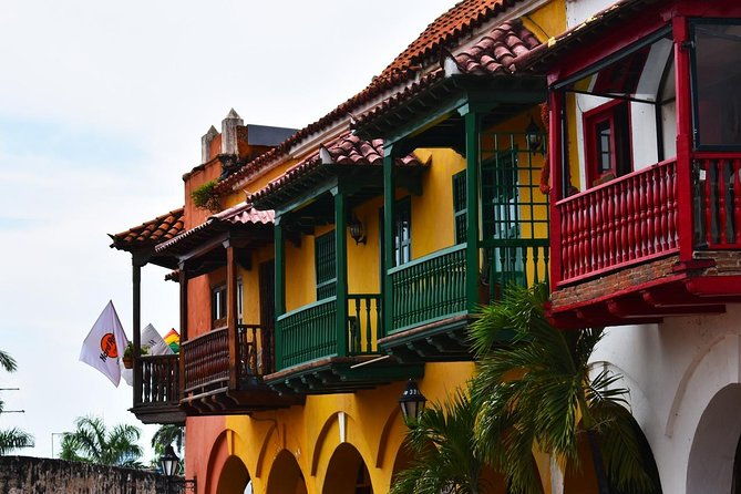 private-transportation-from-santa-marta-city-to-cartagena
