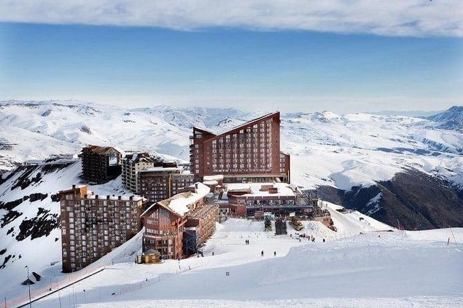 private-transportation-from-santiago-or-santiago-airport-amb-to-valle-nevado