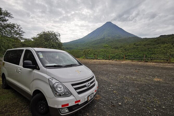 private-transportation-la-fortuna-tamarindo-and-surroundings
