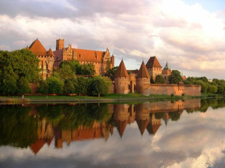 private-transportation-to-the-malbork-castle-from-gdansk