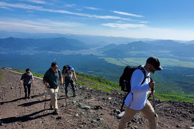 private-trekking-experience-up-to-7th-station-in-mt-fuji