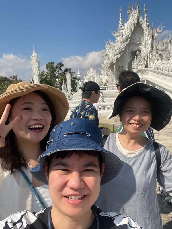 Private trip Chiang Rai Day trip, White Temple, Blue temple - Exploring the Chiang Rai Day Trip: White Temple & Blue Temple