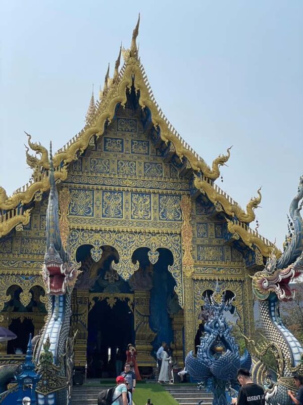 Private trip Chiang Rai Day trip, White Temple, Blue temple - Key Points
