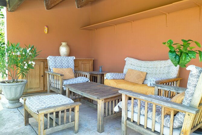 private-trip-exploring-wineries-countryside-off-the-beaten-path