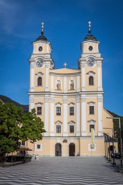 private-trip-from-salzburg-to-mondsee-st-gilgen-and-back