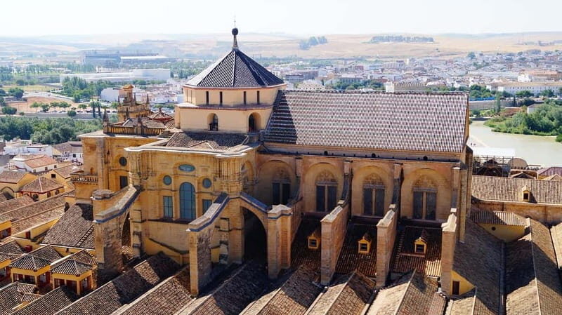 Private trip from Seville to Córdoba for small groups - The Itinerary: What to Expect