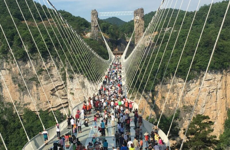 private-trip-of-tianmen-mountain-sky-walk-and-glass-bridge