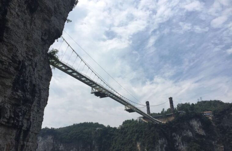 private-trip-of-tianmen-mountain-sky-walk-and-glass-bridge