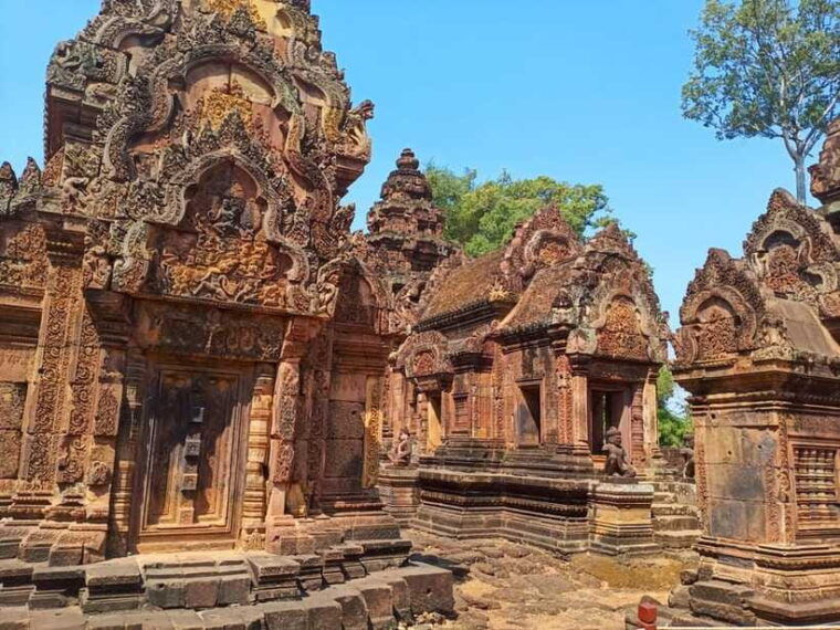 private-trip-to-banteay-srei-rolous-group-tonle-sap-lake