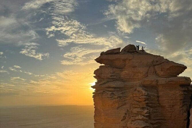 Private Trip to Edge Of The World Riyadh - Key Points