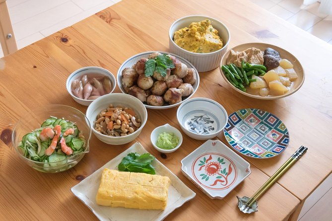 private-tsukiji-market-visit-and-cooking-class-in-junkos-home