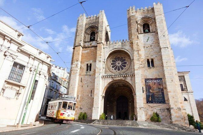 Private Tuk Tuk Guided Tour of Historic Lisbon 2.5 Hours - The Value of This Tour