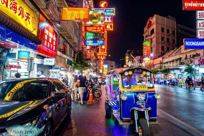 Private Tuk Tuk Night Adventure with Dinner - Key Points