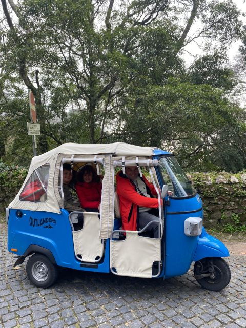 private-tuk-tuk-tour-around-sintra-2