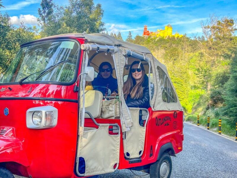 private-tuk-tuk-tour-around-sintra-2