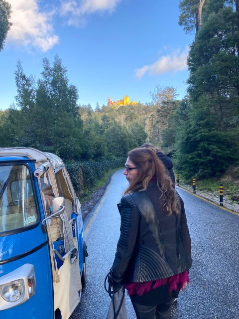 private-tuk-tuk-tour-around-sintra-2