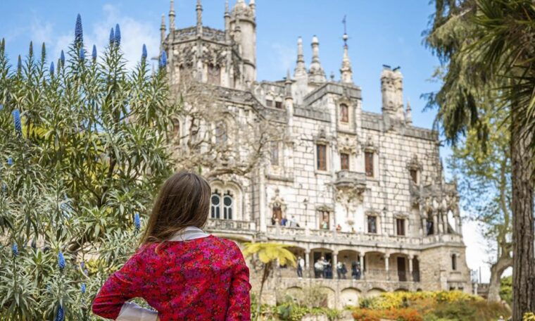 private-tuk-tuk-tour-around-sintra-and-beaches