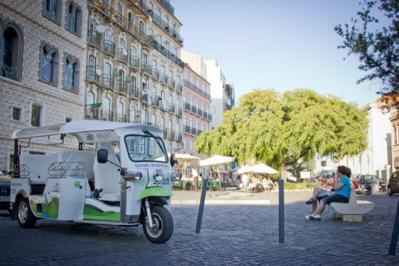 private-tuk-tuk-tour-lisbon-old-town