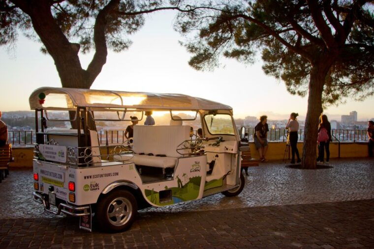 private-tuk-tuk-tour-lisbon-old-town
