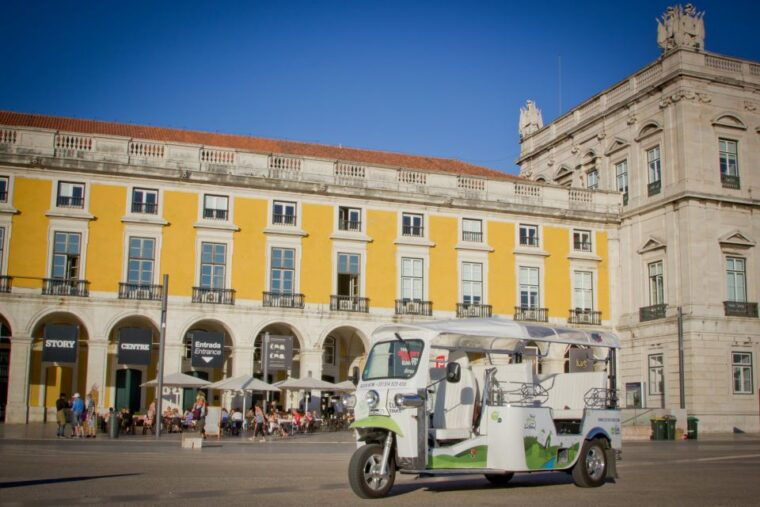 private-tuk-tuk-tour-lisbon-old-town
