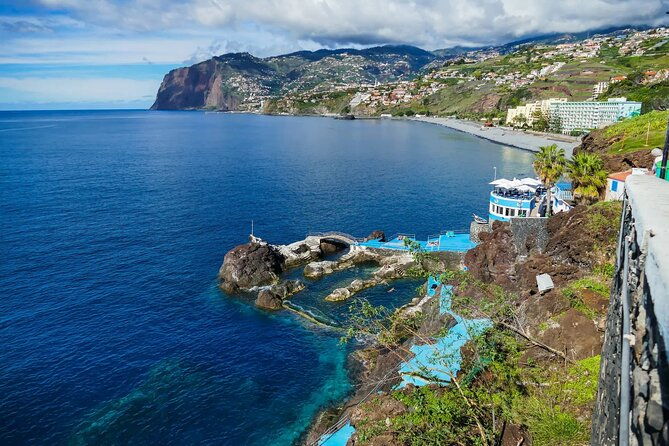 private-tuk-tuk-tour-on-camara-de-lobos-fishing-village