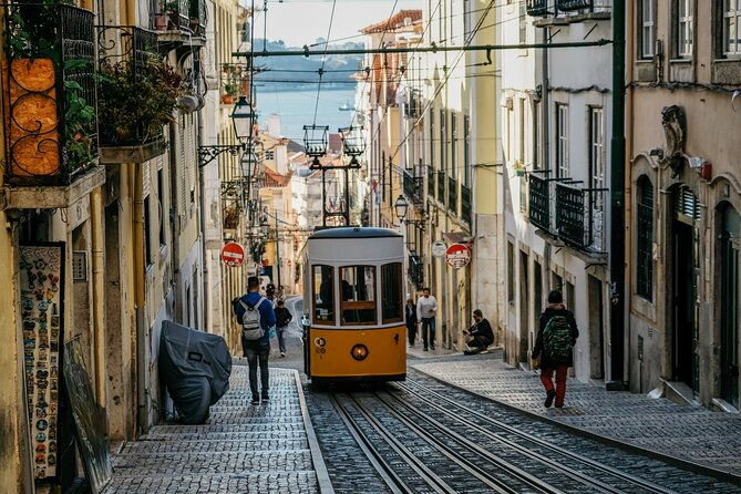private-tuk-tuk-tour-through-bairro-alto-and-chiado