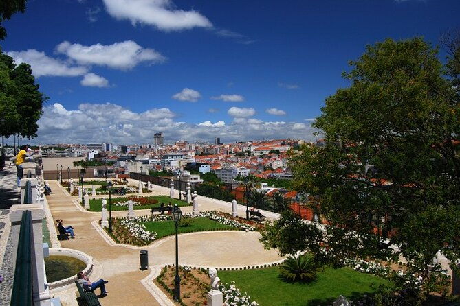 private-tuk-tuk-tour-through-bairro-alto-and-chiado