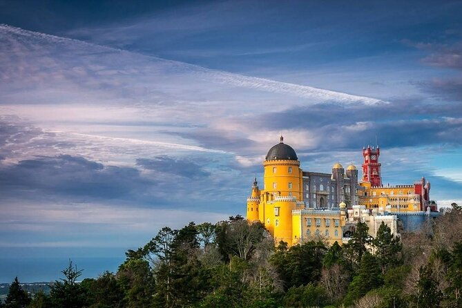 private-tuk-tuk-tour-through-serra-de-sintra