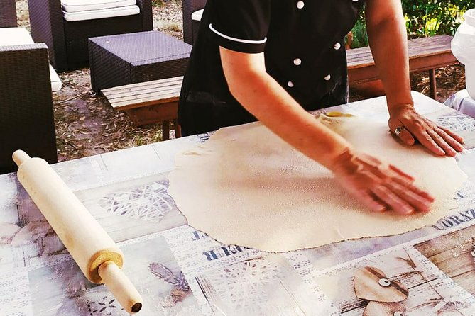 private-tuscan-cooking-class-and-wine-tasting-in-radda-in-chianti-with-giorgia