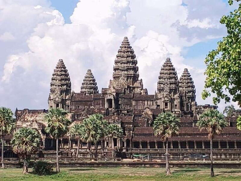 private-two-day-trip-angkor-temples-with-floating-village