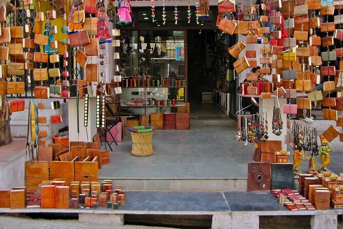 Private Udaipur Shopping Tour with Pickup & Drop-off - A Detailed Look at the Udaipur Shopping Experience