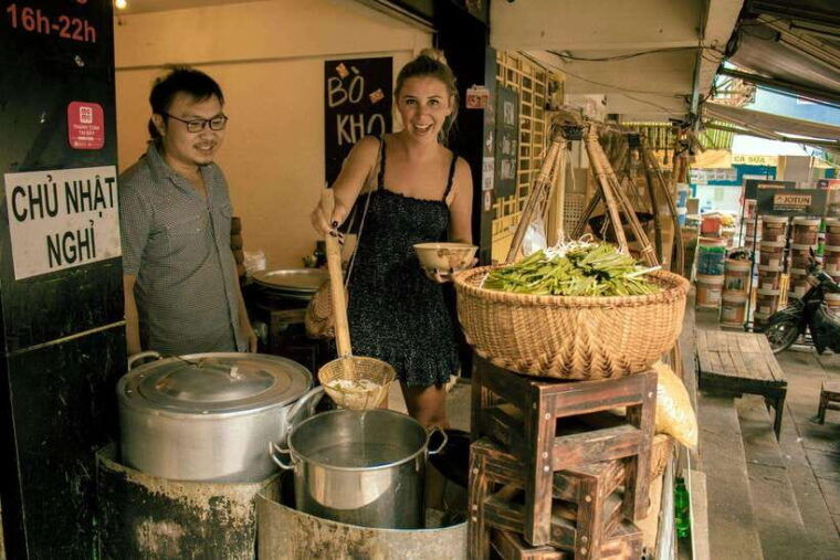 private-ultimate-food-tour-premium-tastings-by-scooter