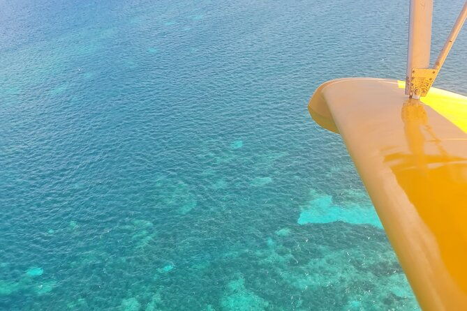 private-ultralight-seaplane-experience-in-guadeloupe