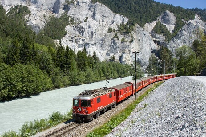 private-unforgettable-swiss-grand-canyon-tour