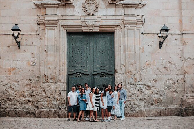 private-vacation-photography-session-with-local-photographer-in-barcelona