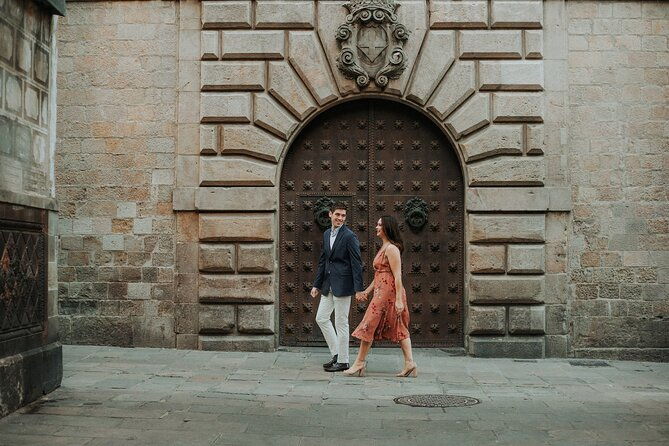 private-vacation-photography-session-with-local-photographer-in-barcelona