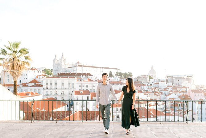 private-vacation-photography-session-with-local-photographer-in-lisbon