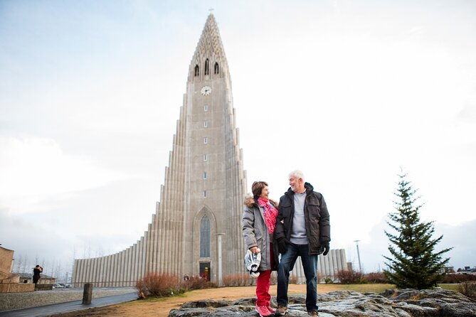 private-vacation-photography-session-with-local-photographer-in-reykjavik