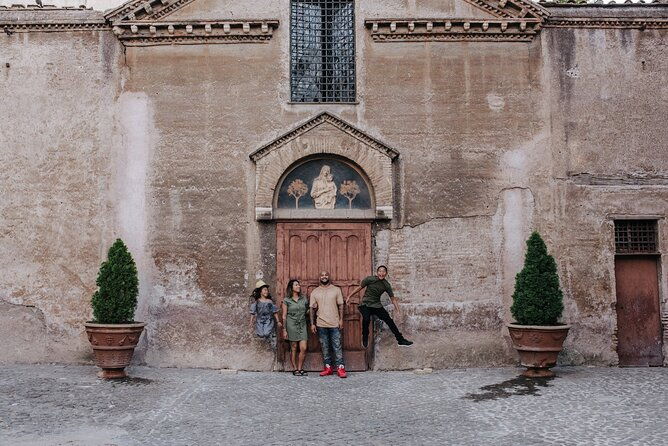 private-vacation-photography-session-with-local-photographer-in-rome
