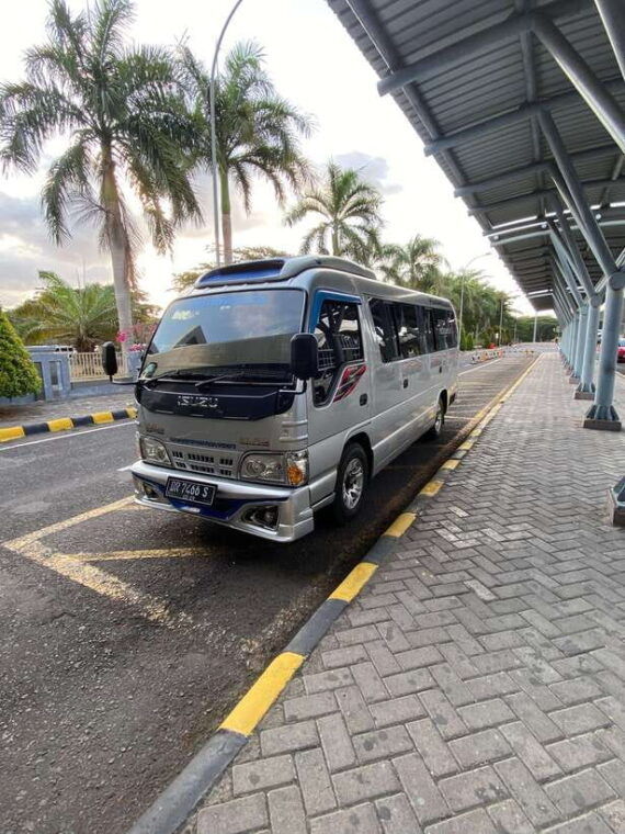 private-van-hire-custom-itinerary-free-trip-consultancy