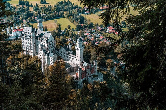 private-van-tour-to-royal-castle-of-neuschwanstein-from-munich