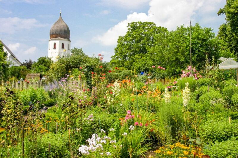private-van-tour-to-the-royal-palace-of-herrenchiemsee