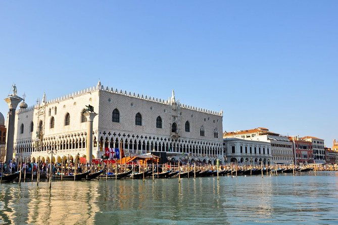 private-venice-city-tour-and-gondola-ride
