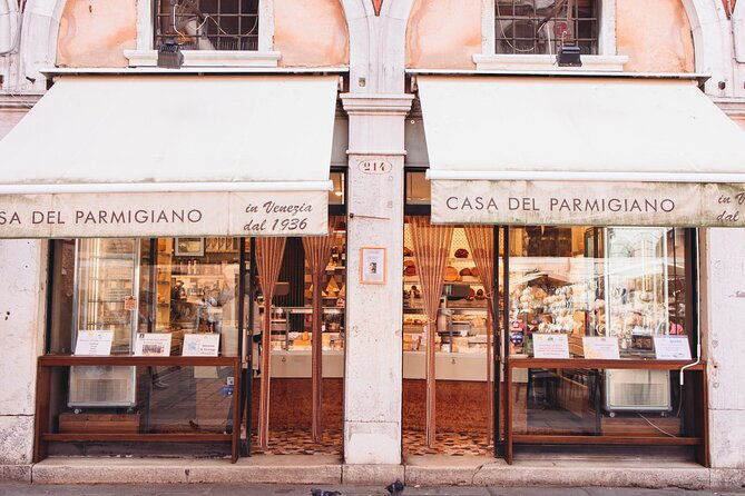 private-venice-street-food-tour-with-a-sommelier-3