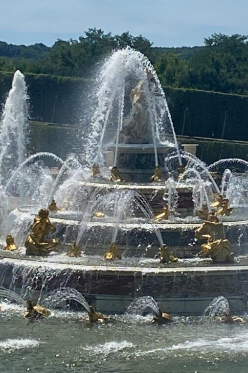 private-versailles-gardens-trianon-from-paris-by-mercedes