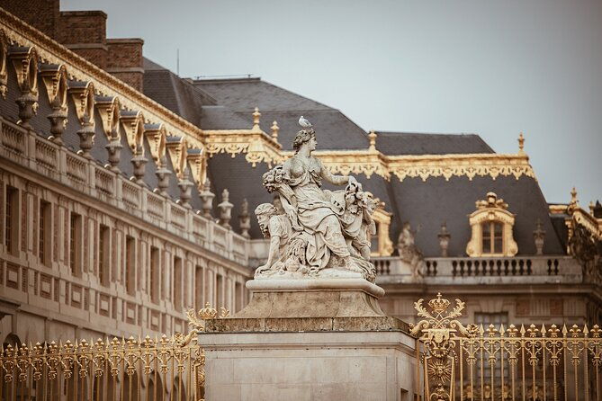 private-versailles-tour-with-guide-round-trip-transport-from-paris-2