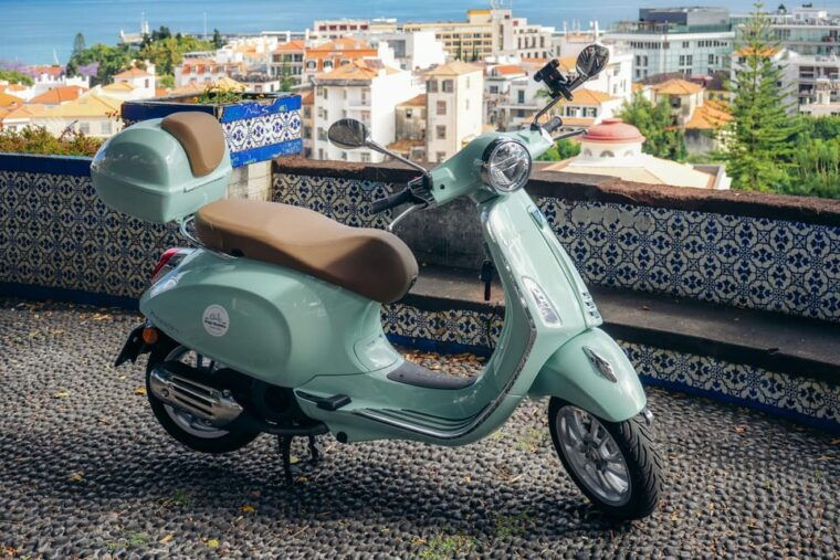 private-vespa-tour-funchal-camara-lobos-cabo-girao-3hrs