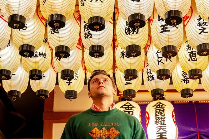 private-vibrant-night-photoshoot-experience-in-osaka-dotonbori