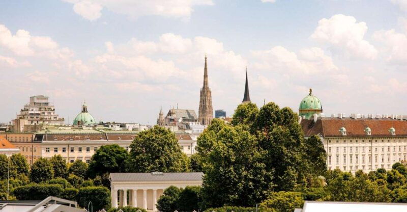 private-vienna-city-tour-incl-schonbrunn-palace-by-minivan