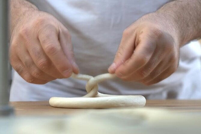 private-viktualienmarkt-food-tour-and-beyond-best-munich-tastings-2